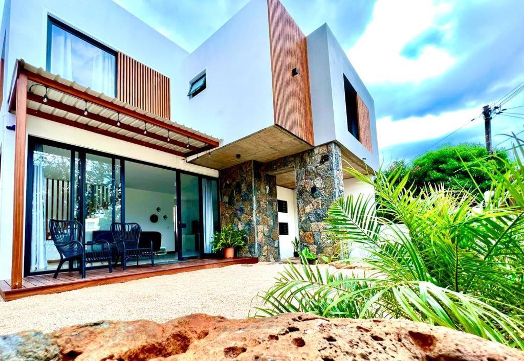 Into The Sun - Modern Holiday Home Albion Zewnętrze zdjęcie